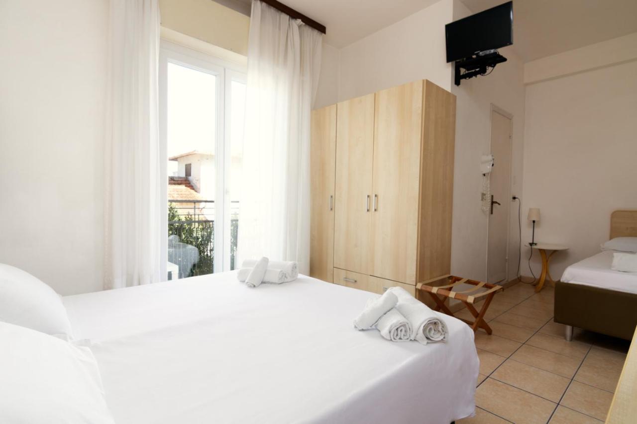 Hotel Arlecchino ริชโชเน ภายนอก รูปภาพ