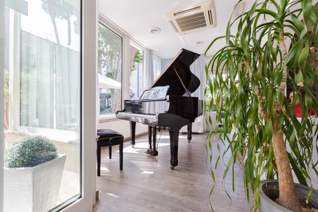 Hotel Arlecchino ริชโชเน ภายนอก รูปภาพ